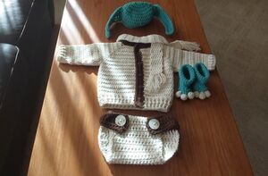 Baby Yoda photo costume